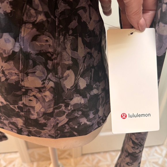 NWT Lululemon Luxtreme Running Half-Zip 10 & 12 - Picture 6 of 8